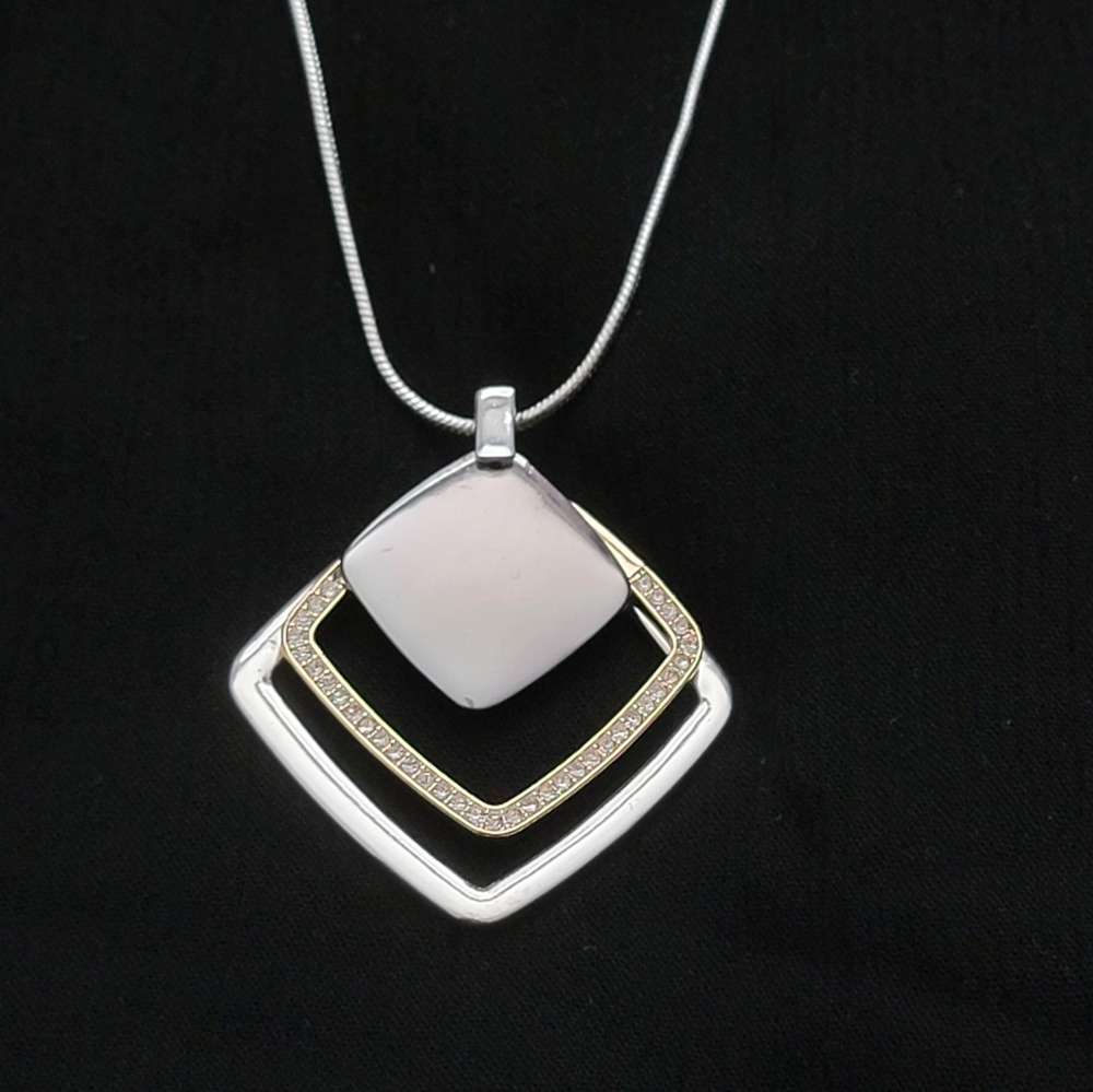 NWT! Nine West Tri-tone Long Necklace